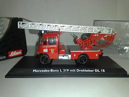 Mercedes-Benz L319 mit Drehleiter DL 18  1 43